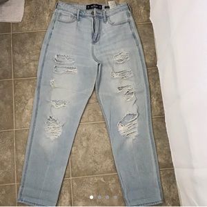 Hollister High-Rise Ripped Mom Jeans